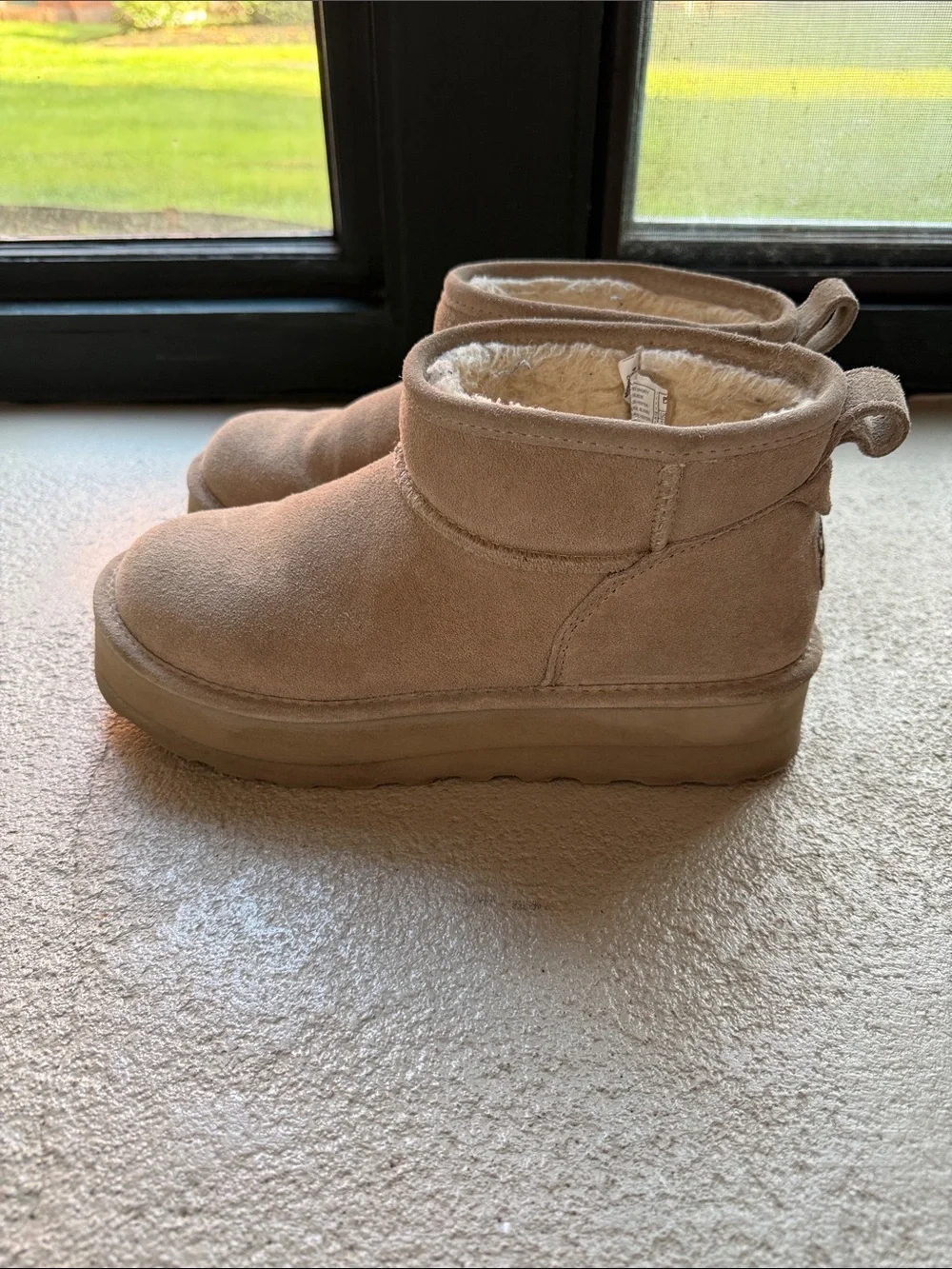 Women’s bearpaw retro shortie mushroom 11